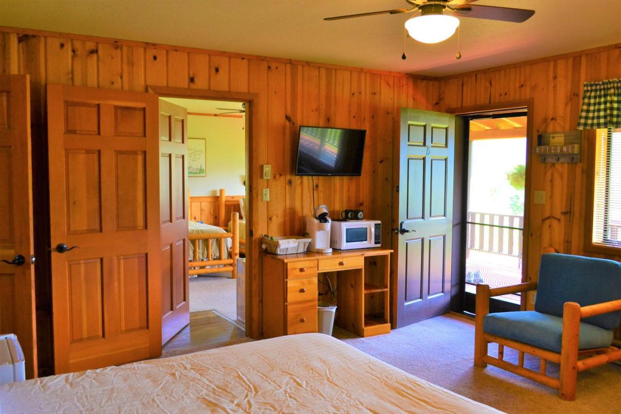 Twin Peaks Guest Ranch Villa Salmon Ngoại thất bức ảnh